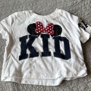 GAP White Kids Tee with Red Bow Graphic